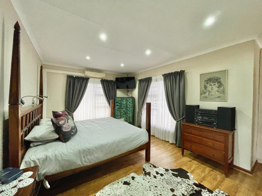 4 Bedroom Property for Sale in Tergniet Western Cape